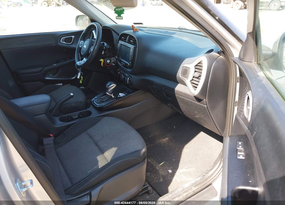 2020 KIA SOUL VIN: KNDJ23AU2L7101070