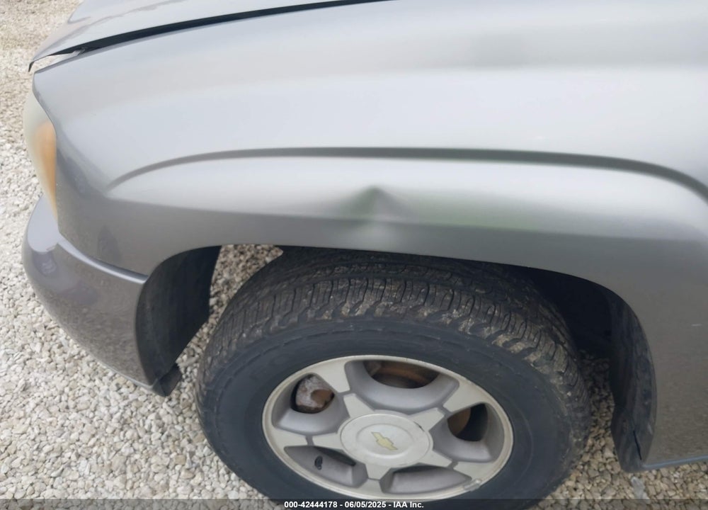 2005 CHEVROLET TRAILBLAZER EXT LS VIN: 1GNES16S356124581