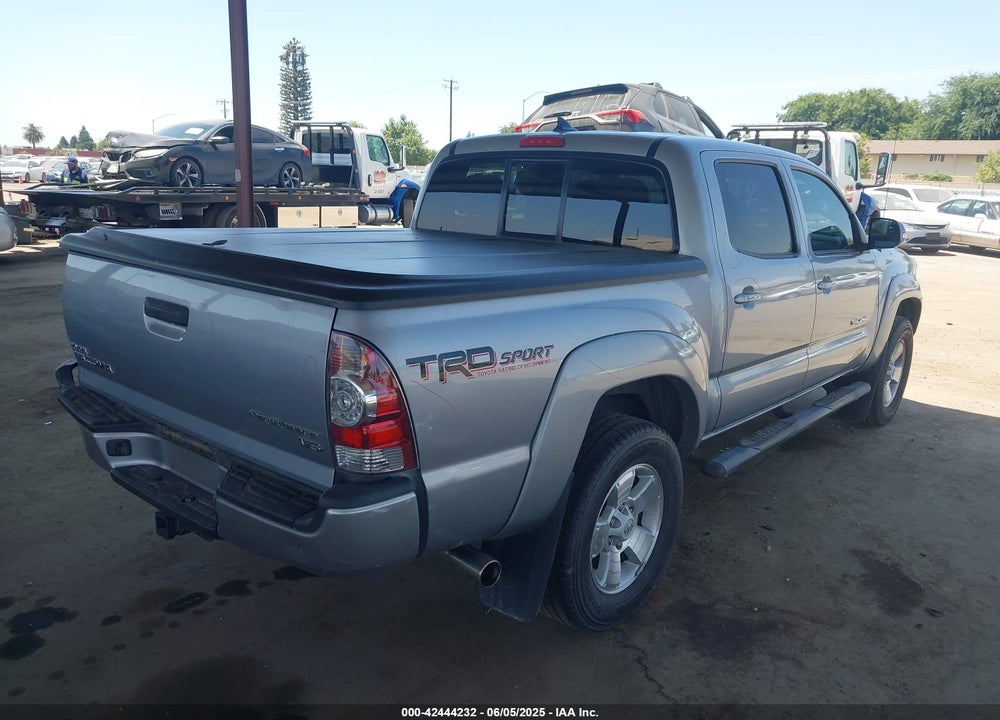 2015 TOYOTA TACOMA PRERUNNER V6 VIN: 3TMJU4GN7FM176826