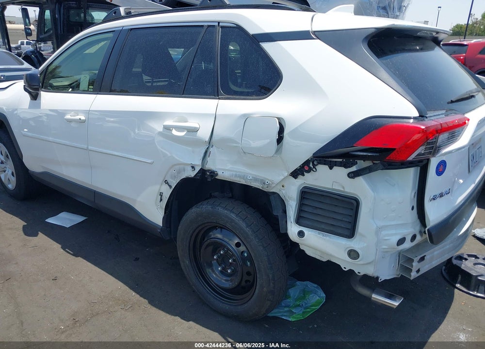 2019 TOYOTA RAV4 LE VIN: JTMH1RFV1KD029610