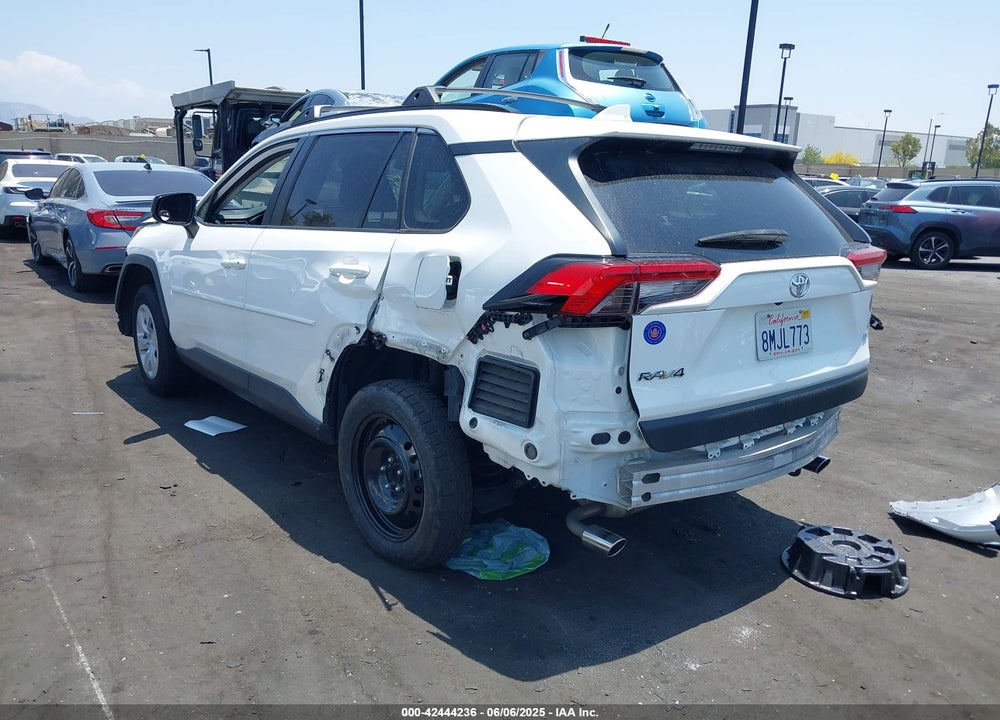 2019 TOYOTA RAV4 LE VIN: JTMH1RFV1KD029610