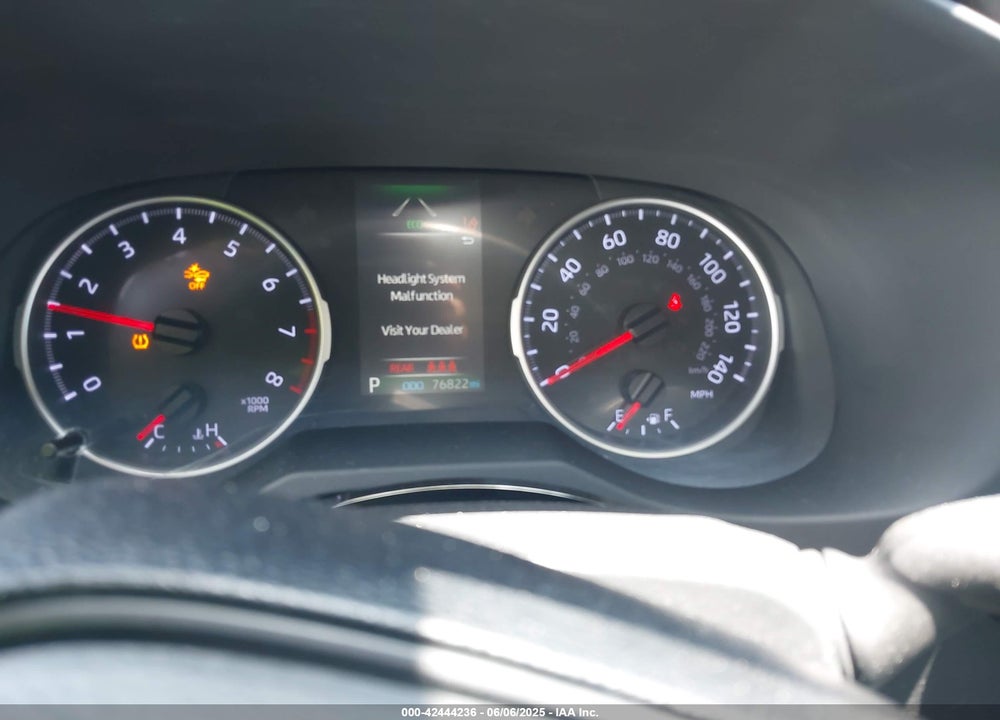 2019 TOYOTA RAV4 LE VIN: JTMH1RFV1KD029610