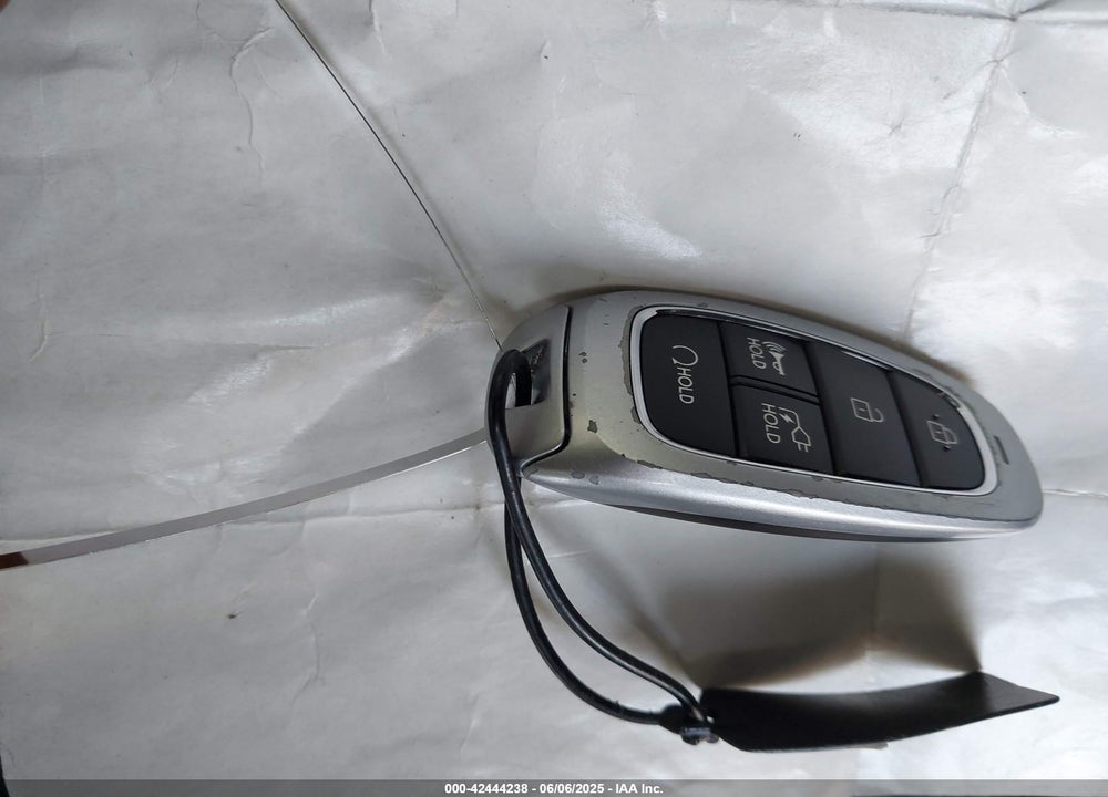 2022 HYUNDAI IONIQ 5 VIN: KM8KM4AE6NU109752