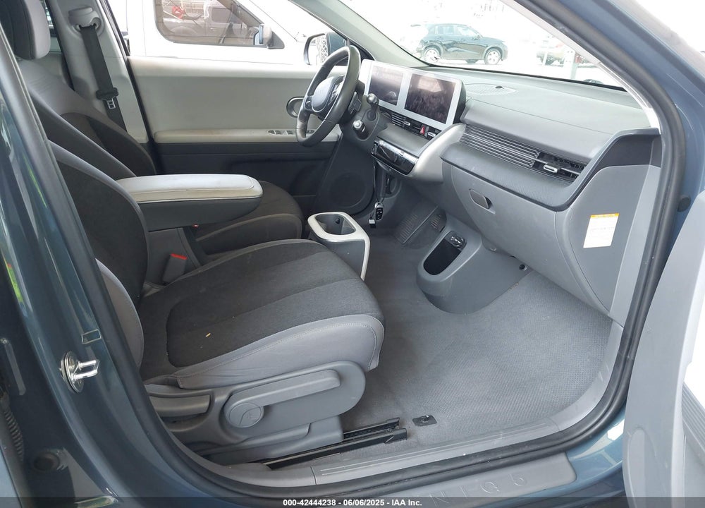 2022 HYUNDAI IONIQ 5 VIN: KM8KM4AE6NU109752