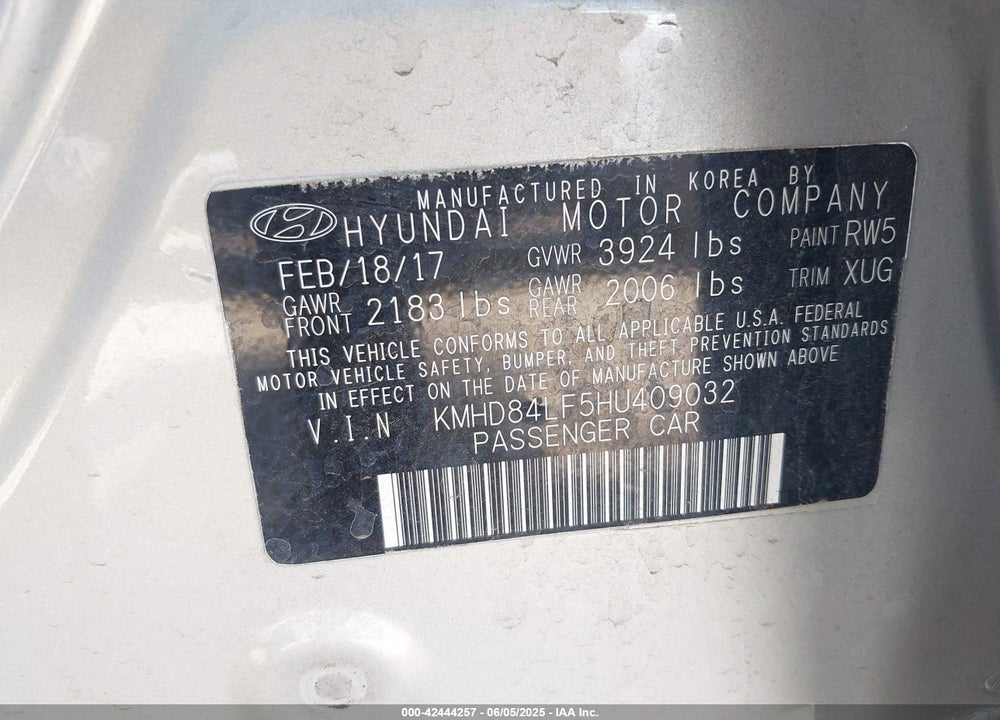 2017 HYUNDAI ELANTRA VIN: KMHD84LF5HU409032
