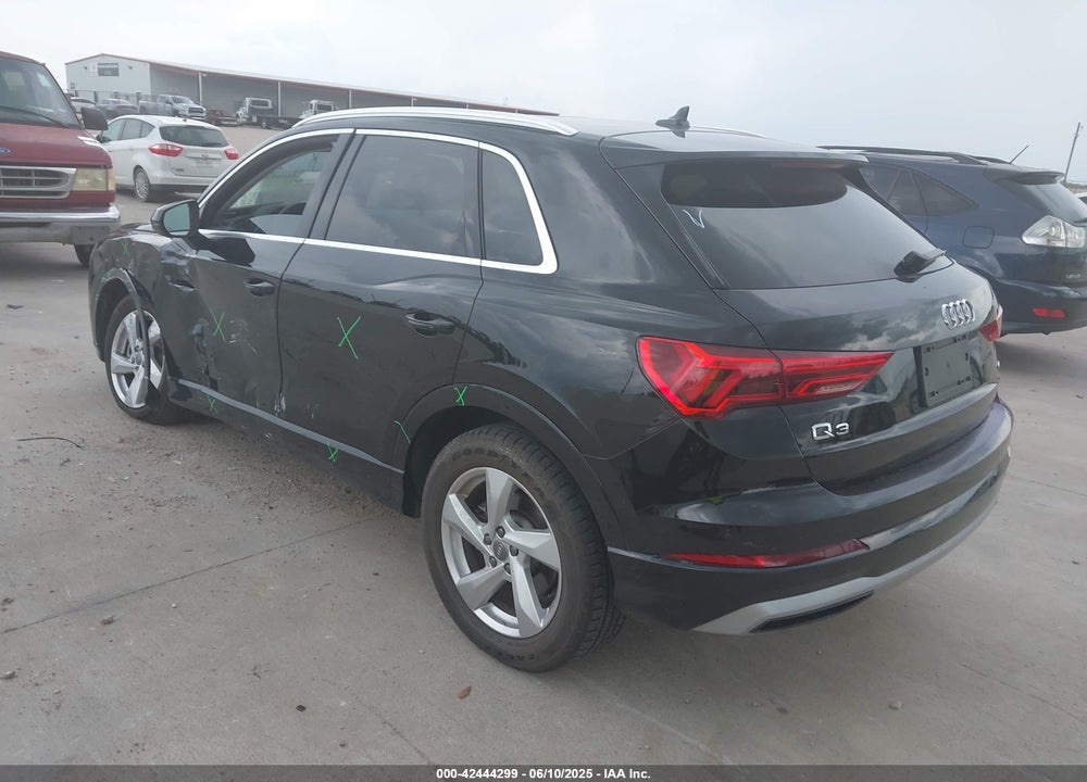2020 AUDI Q3 VIN: WA1BECF31L1042375