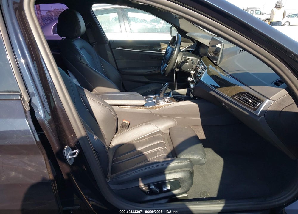 2021 BMW 5 SERIES VIN: WBA13AG01MCF34538