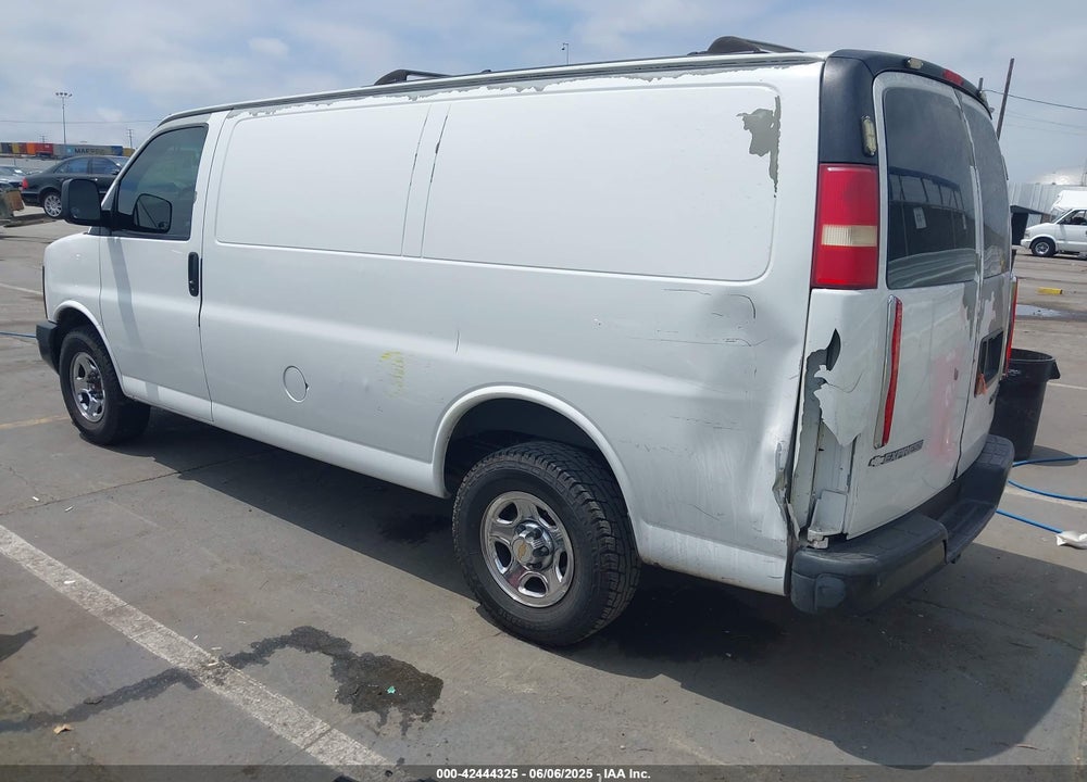 2003 CHEVROLET EXPRESS VIN: 1GCFG15X031131882