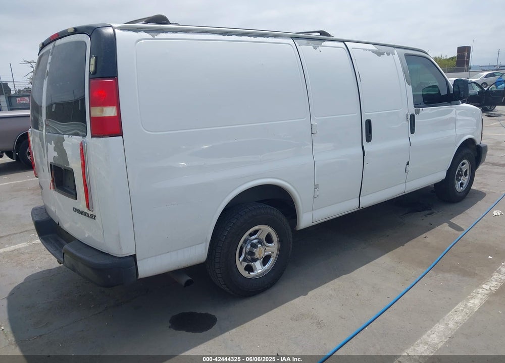 2003 CHEVROLET EXPRESS VIN: 1GCFG15X031131882