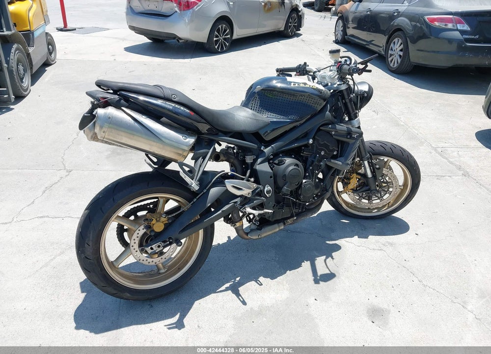 2012 TRIUMPH MOTORCYCLE STREET TRIPLE VIN: SMTD02NE4CT495230