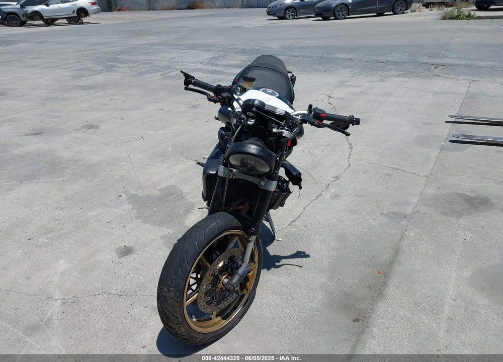 2012 TRIUMPH MOTORCYCLE STREET TRIPLE VIN: SMTD02NE4CT495230