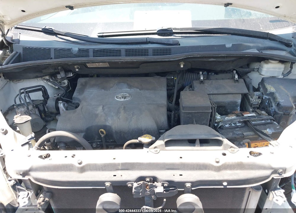 2013 TOYOTA SIENNA LE V6 8 PASSENGER VIN: 5TDKK3DC9DS287642
