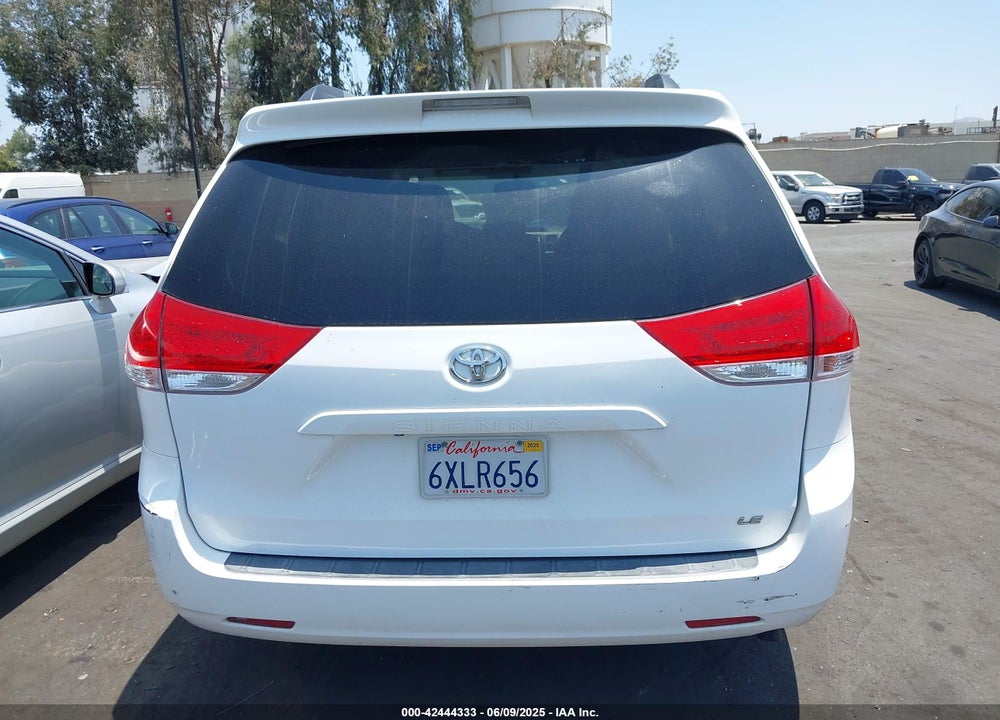 2013 TOYOTA SIENNA LE V6 8 PASSENGER VIN: 5TDKK3DC9DS287642