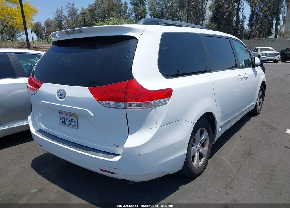 2013 TOYOTA SIENNA LE V6 8 PASSENGER VIN: 5TDKK3DC9DS287642