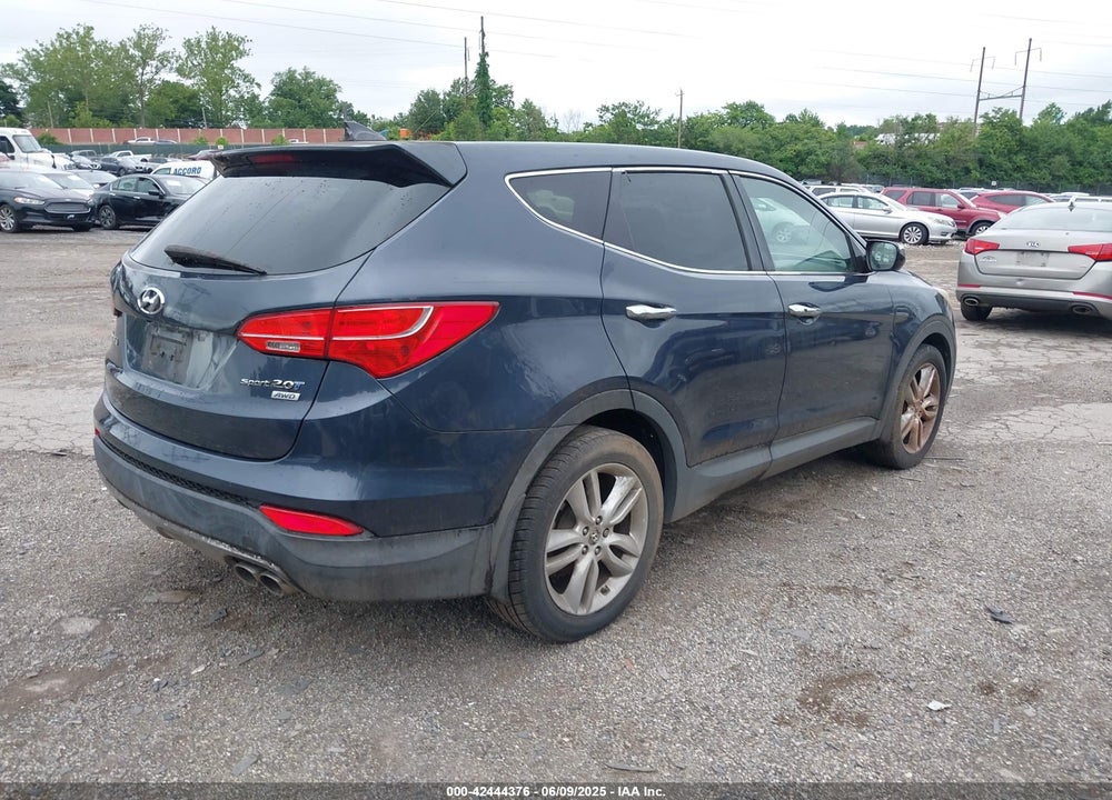 2013 HYUNDAI SANTA FE VIN: 5XYZWDLA4DG031060