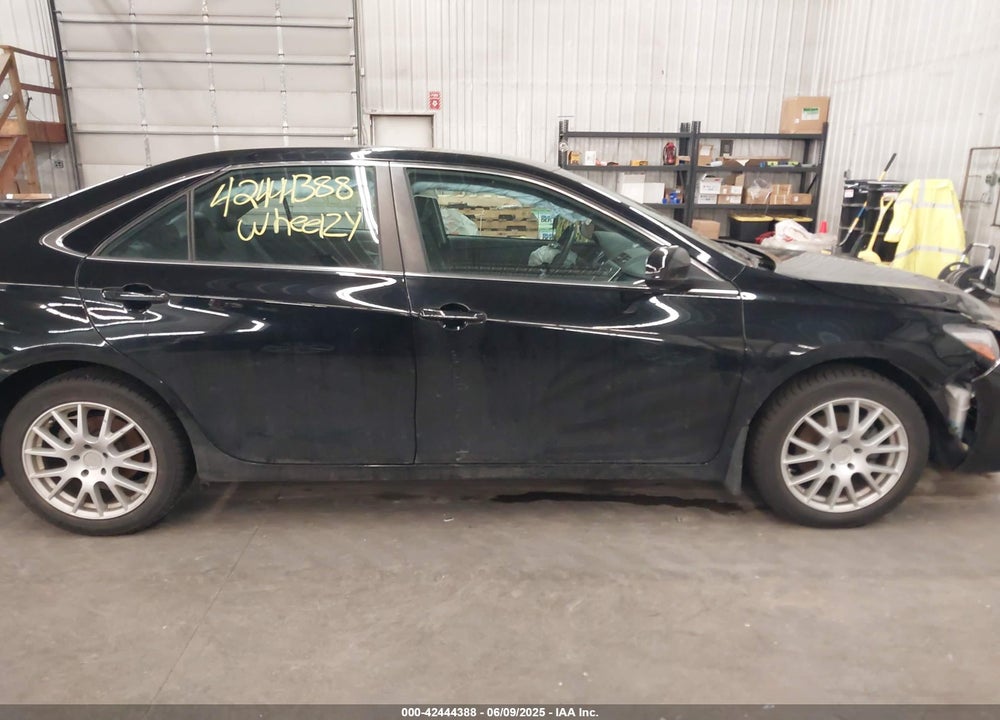 2017 TOYOTA CAMRY SE VIN: 4T1BF1FK8HU764782