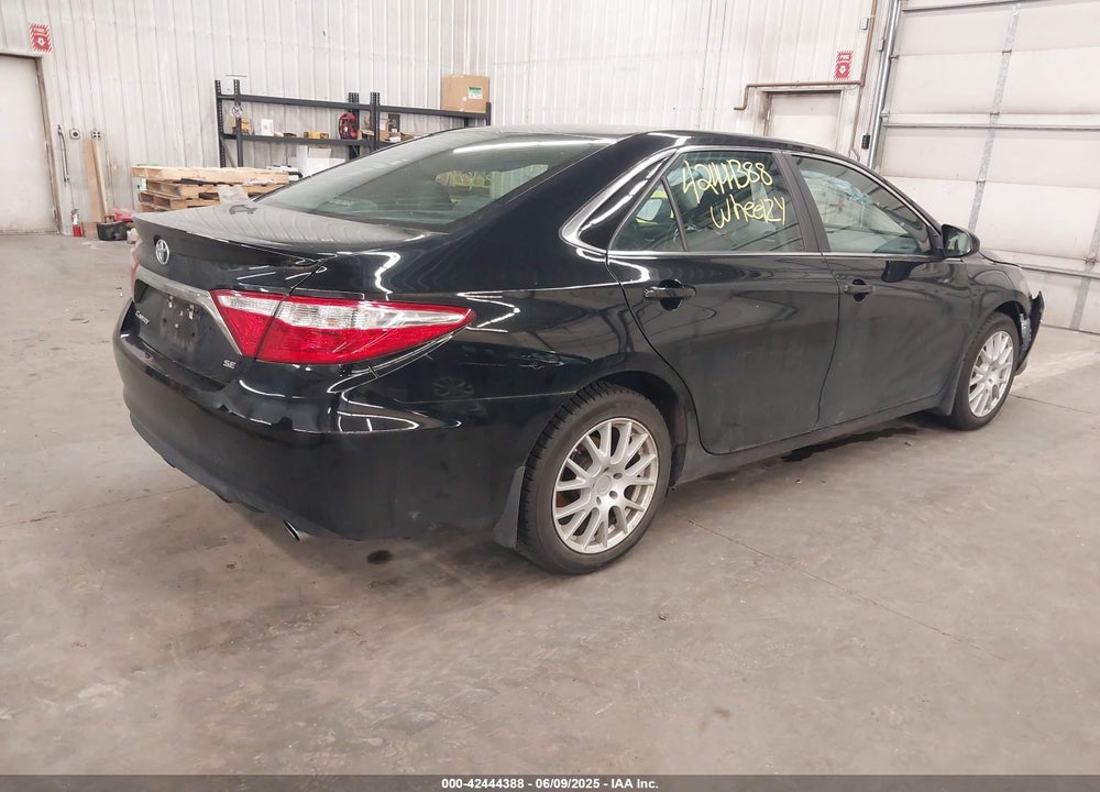 2017 TOYOTA CAMRY SE VIN: 4T1BF1FK8HU764782