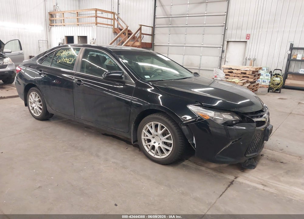 2017 TOYOTA CAMRY SE VIN: 4T1BF1FK8HU764782