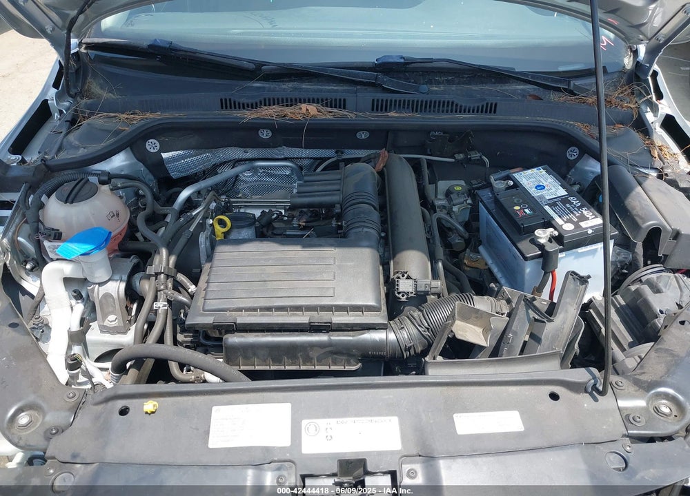 2016 VOLKSWAGEN JETTA VIN: 3VWD67AJ2GM250005