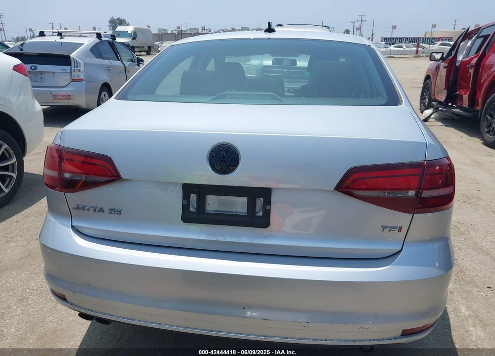 2016 VOLKSWAGEN JETTA VIN: 3VWD67AJ2GM250005