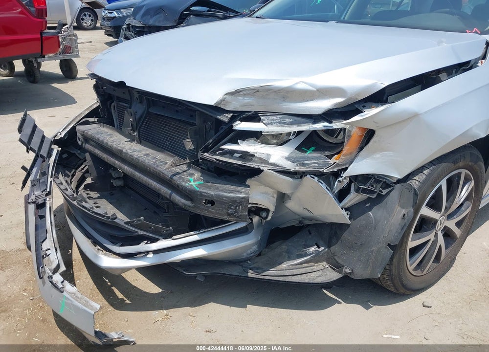 2016 VOLKSWAGEN JETTA VIN: 3VWD67AJ2GM250005