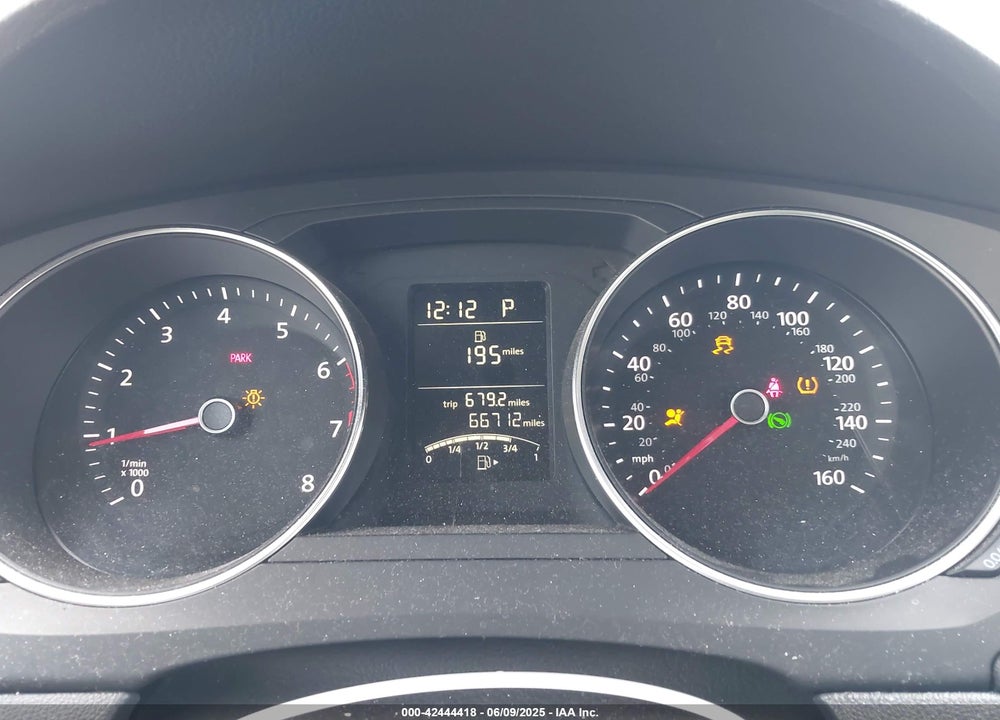 2016 VOLKSWAGEN JETTA VIN: 3VWD67AJ2GM250005