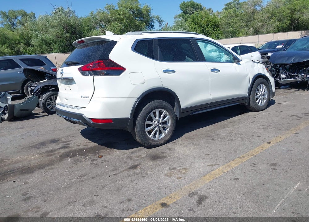 2018 NISSAN ROGUE VIN: 5N1AT2MV9JC851089