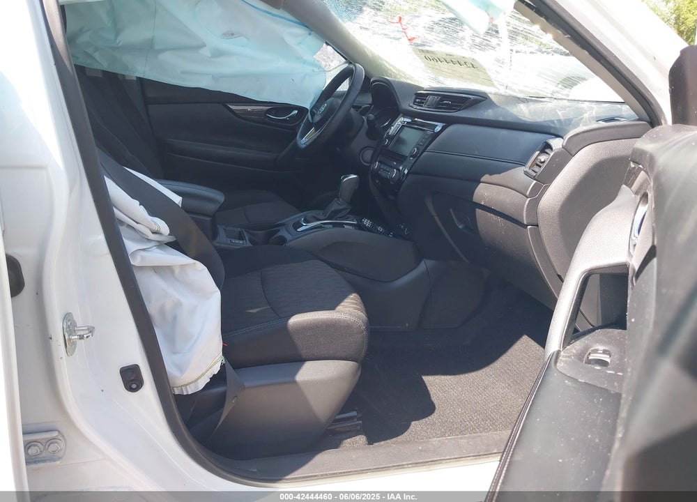 2018 NISSAN ROGUE VIN: 5N1AT2MV9JC851089