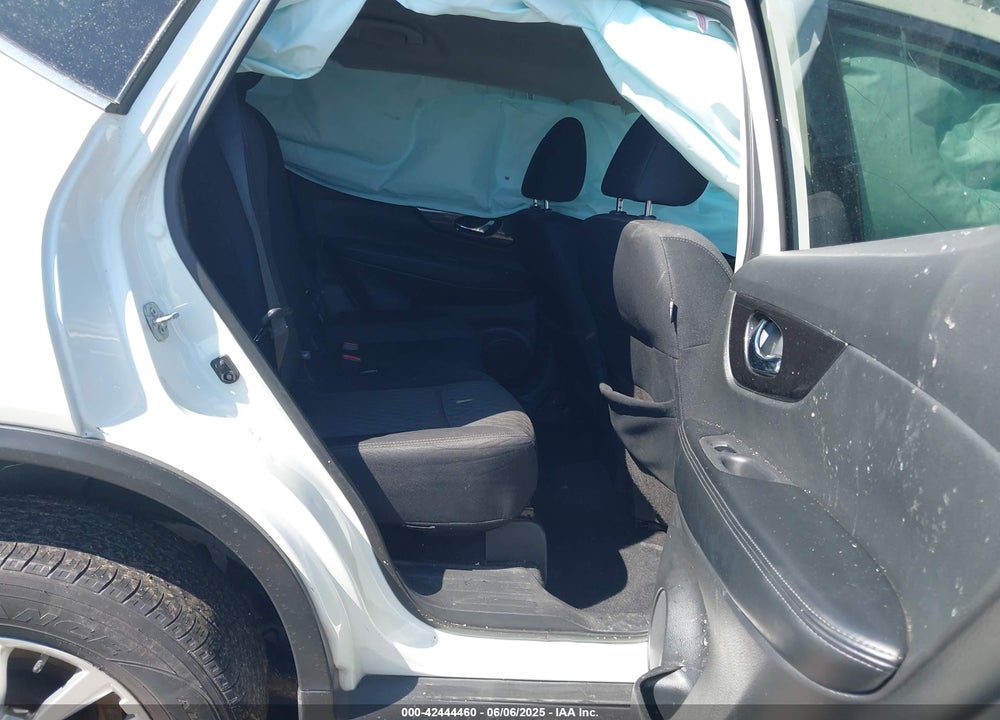 2018 NISSAN ROGUE VIN: 5N1AT2MV9JC851089