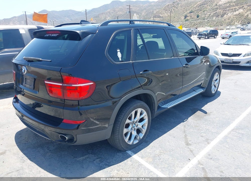 2013 BMW X5 VIN: 5UXZV4C58D0B01835