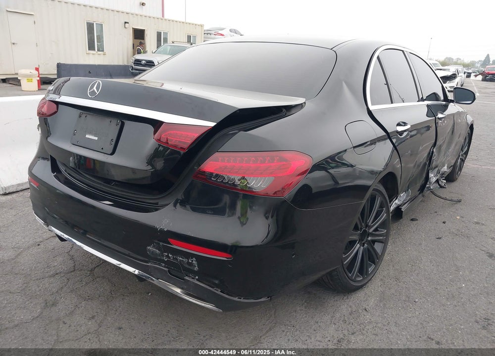 2022 MERCEDES-BENZ E 350 VIN: W1KZF8DB8NB025066