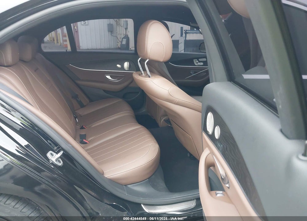2022 MERCEDES-BENZ E 350 VIN: W1KZF8DB8NB025066