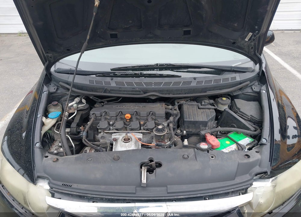 2010 HONDA CIVIC VIN: 2HGFA1F58AH321072