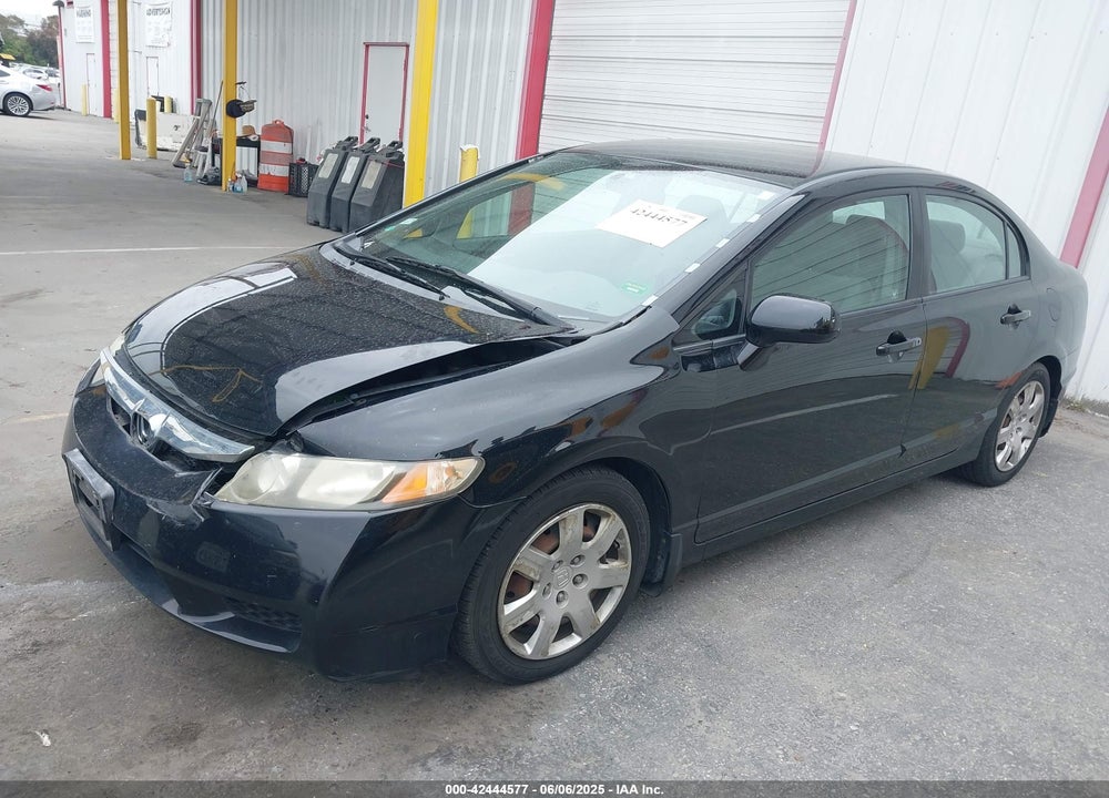 2010 HONDA CIVIC VIN: 2HGFA1F58AH321072