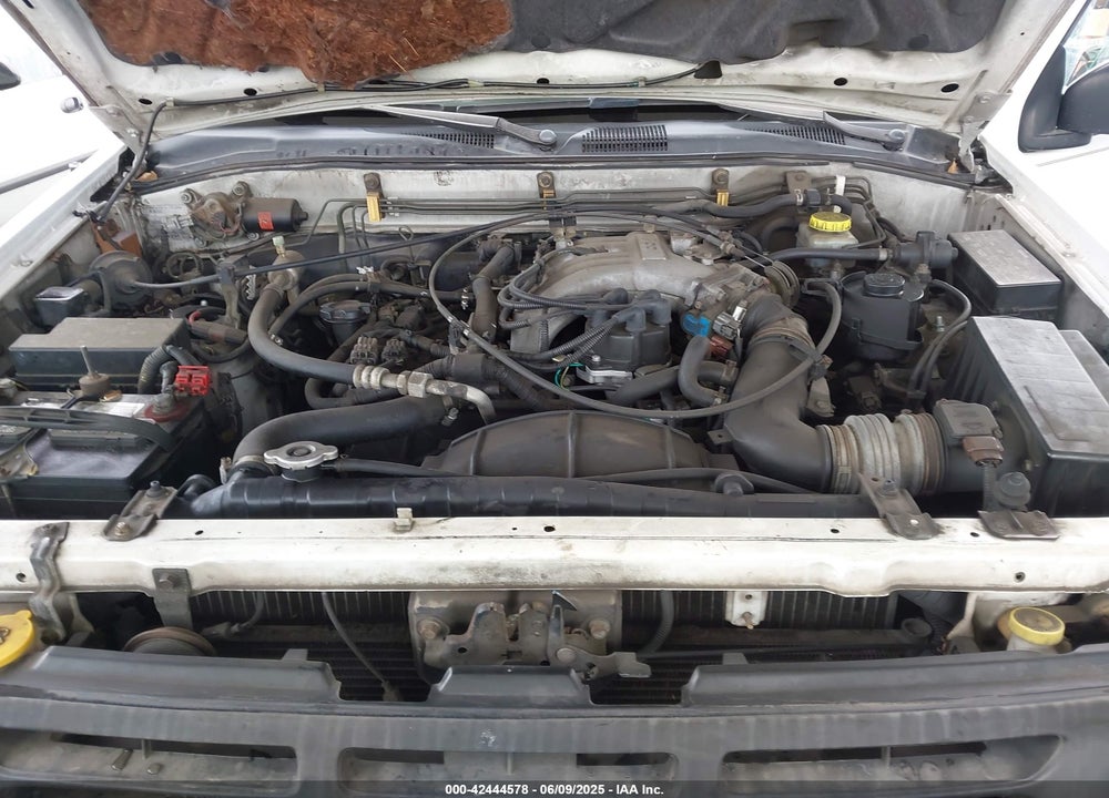 1997 NISSAN PATHFINDER LE/SE/XE VIN: JN8AR05YXVW176328
