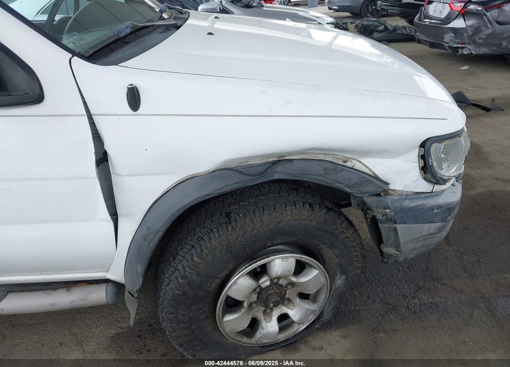 1997 NISSAN PATHFINDER LE/SE/XE VIN: JN8AR05YXVW176328