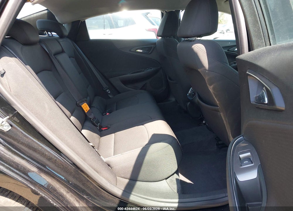 2019 CHEVROLET MALIBU VIN: 1G1ZD5ST6KF160070