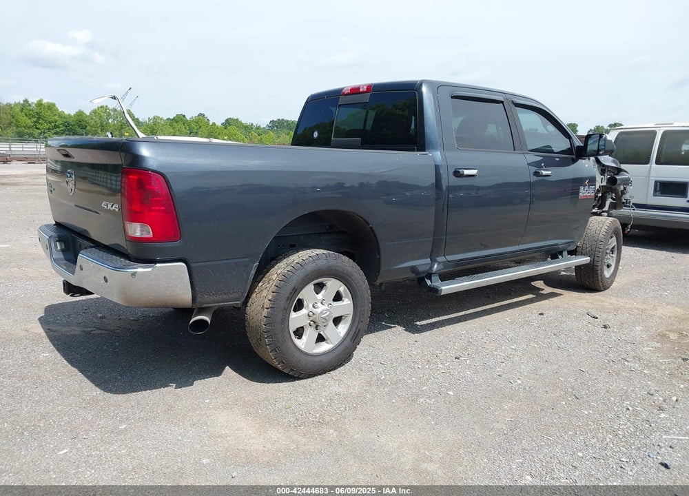 2015 RAM 2500 VIN: 3C6UR5DL1FG682536