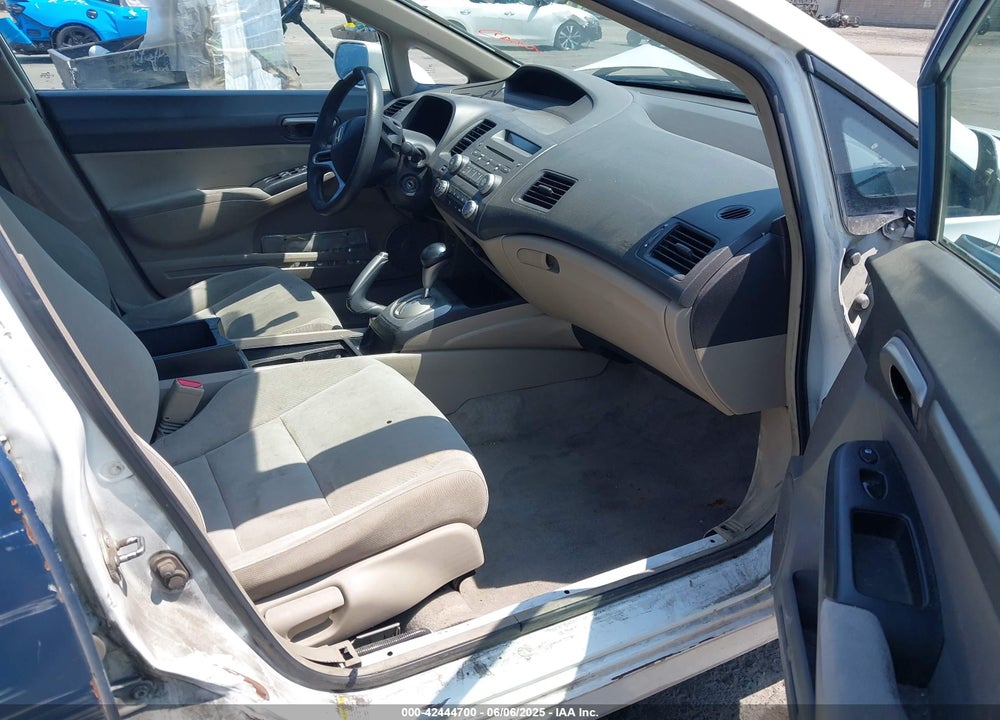2010 HONDA CIVIC LX VIN: 19XFA1F54AE074725
