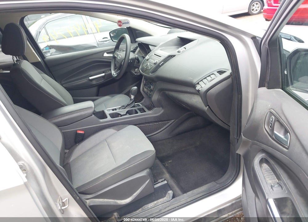 2017 FORD ESCAPE SE VIN: 1FMCU9GDXHUA73293