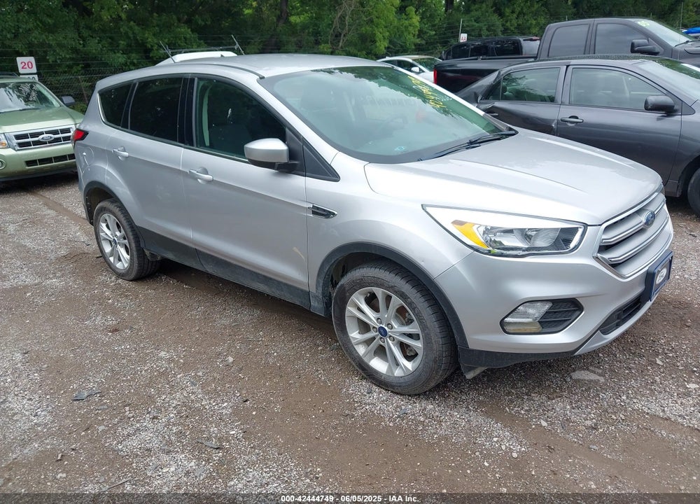 2017 FORD ESCAPE SE VIN: 1FMCU9GDXHUA73293