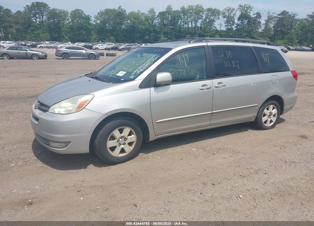 2004 TOYOTA SIENNA VIN: 5TDZA22C94S074818