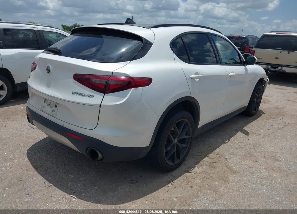 2018 ALFA ROMEO STELVIO VIN: ZASFAKNN6J7C01635