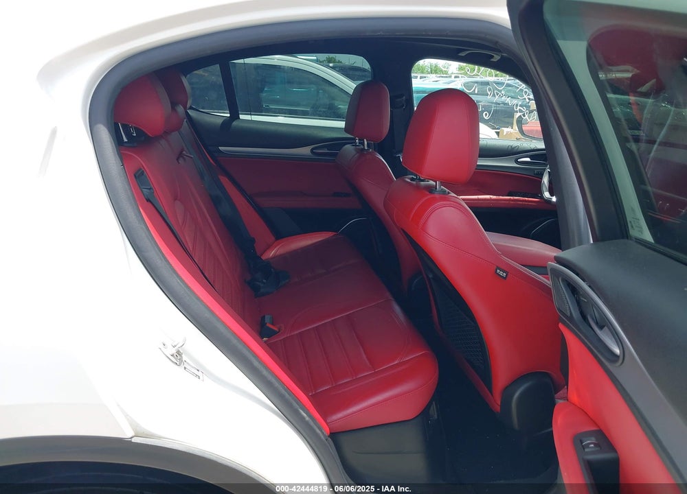2018 ALFA ROMEO STELVIO VIN: ZASFAKNN6J7C01635