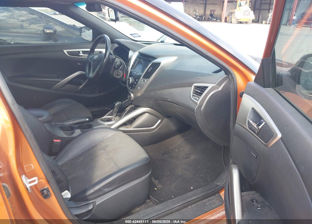 2016 HYUNDAI VELOSTER VIN: KMHTC6AD7GU281060