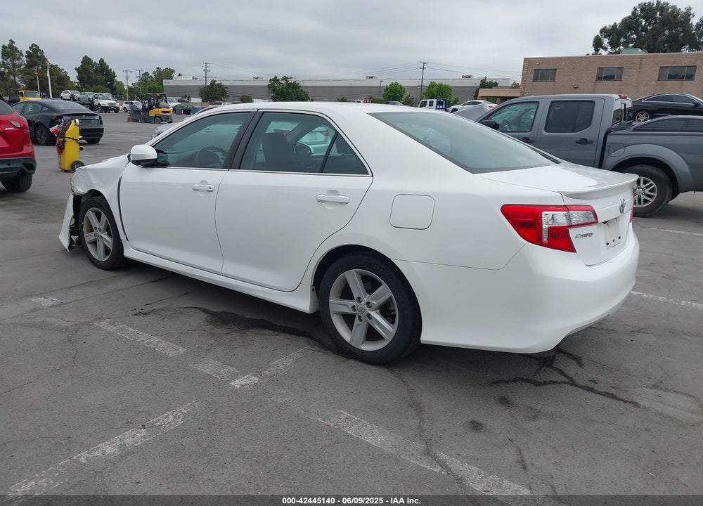 2014 TOYOTA CAMRY SE VIN: 4T1BF1FK3EU339370