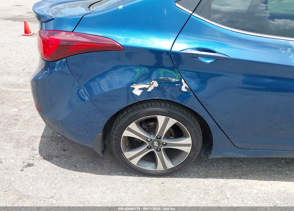 2014 HYUNDAI ELANTRA VIN: KMHDH4AH3EU051204