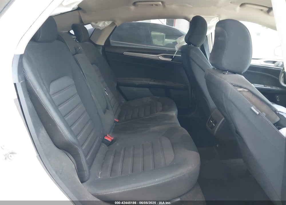 2020 FORD FUSION VIN: 3FA6P0LU9LR227928