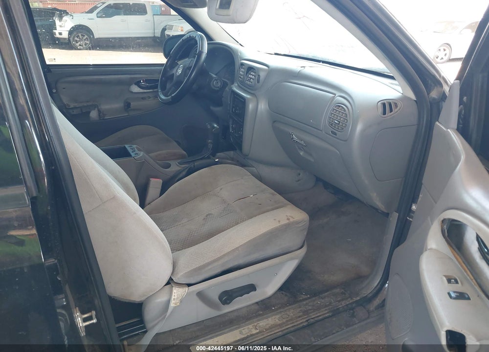 2007 CHEVROLET TRAILBLAZER VIN: 1GNDS13S572302999