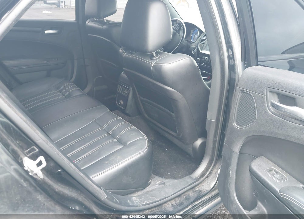 2014 CHRYSLER 300 VIN: 2C3CCAGG3EH311832